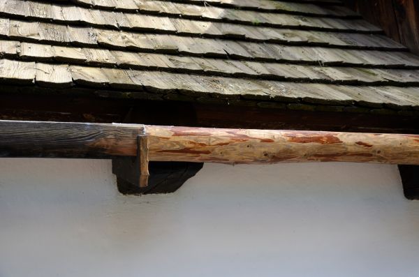 Cost of Wood Gutters Installation in Albuquerque