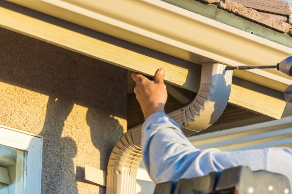 Cost of Aluminum Rain Gutter Service in Albuquerque